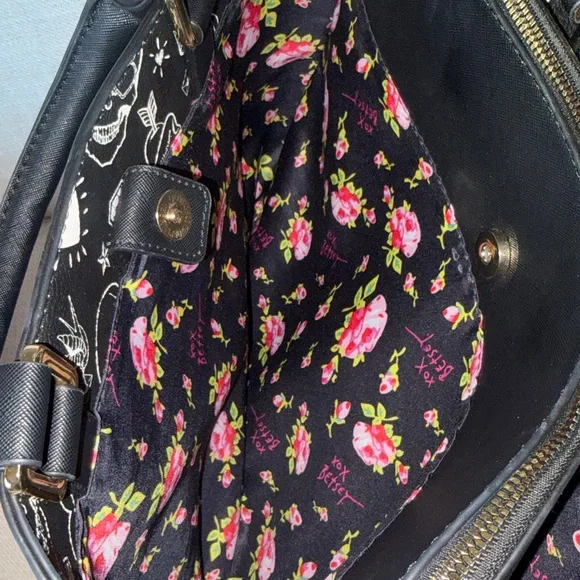 Betsey Johnson Black Embossed Skull Satchel - Picture 8 of 13